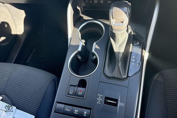 2021 Toyota Kluger Hybrid GX AWD image 20