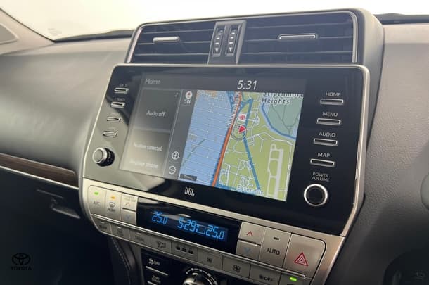 2023 Toyota Prado Kakadu image 22