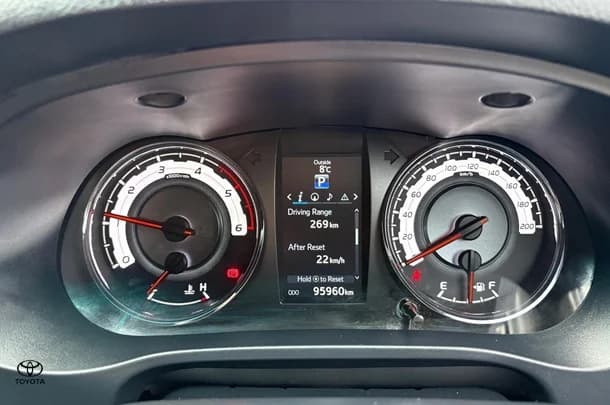 2018 Toyota HILUX Rugged X image 27