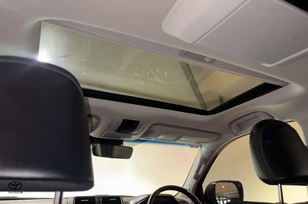 2021 Toyota Prado Kakadu image 16