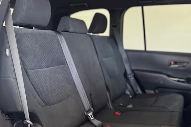 2022 Toyota Landcruiser GXL image 30