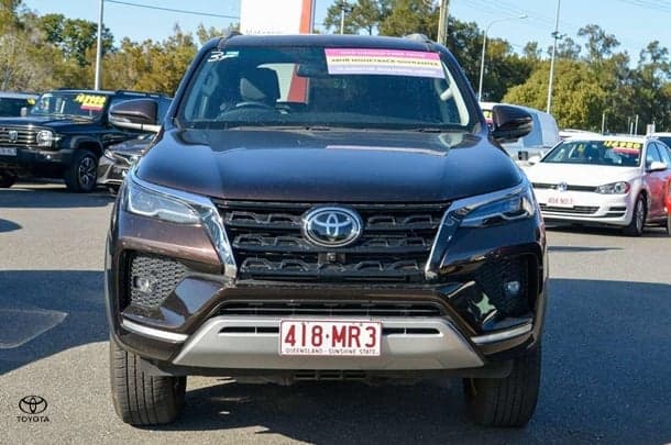 2023 Toyota Fortuner Crusade image 3