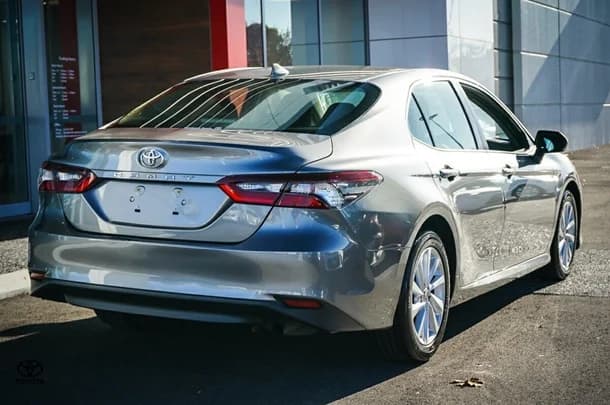 2022 Toyota Camry Ascent image 8