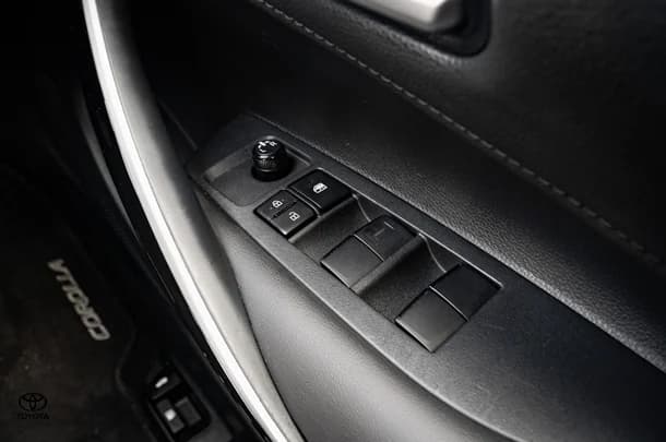 2020 Toyota COROLLA ZR image 15