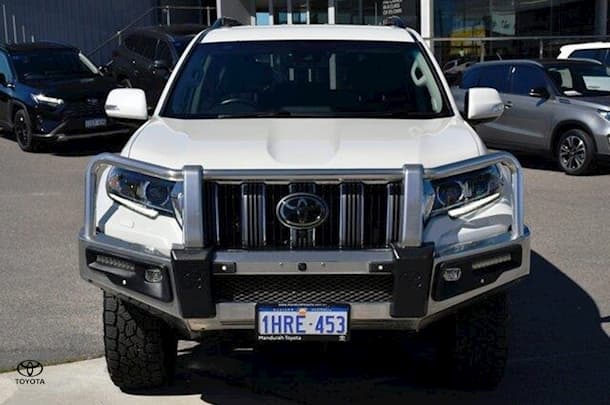 2022 Toyota Prado VX image 16