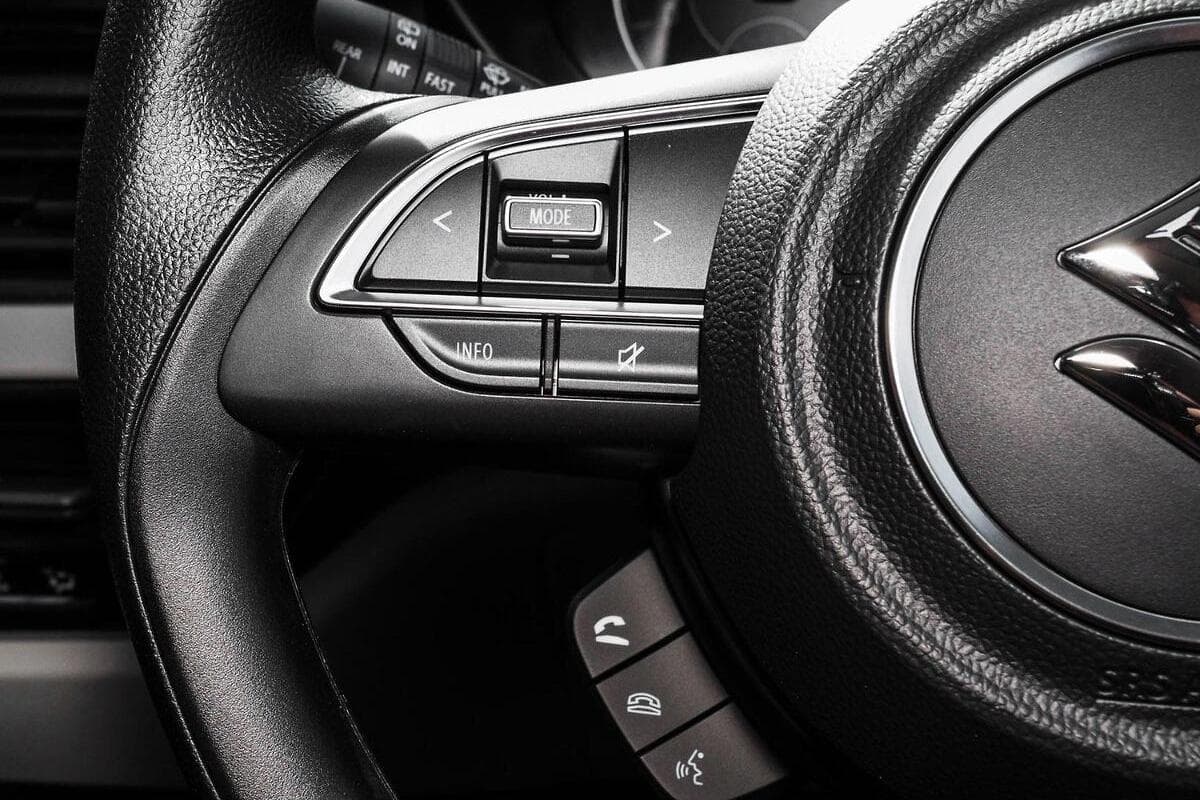 2024 Suzuki Swift Hybrid Manual image 13