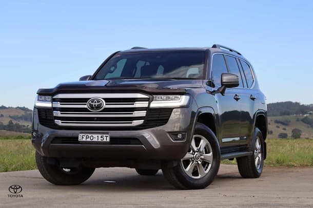 2022 Toyota Landcruiser VX image 10