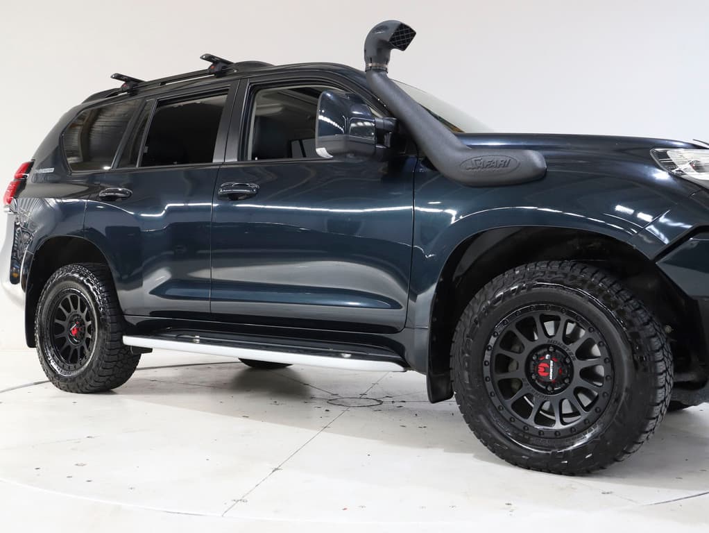 2017 Toyota Prado Kakadu image 29