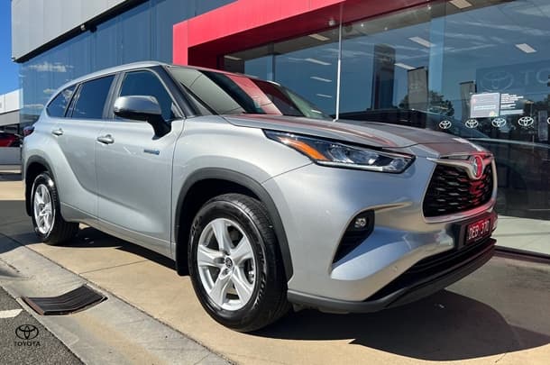 2024 Toyota Kluger GX image 4