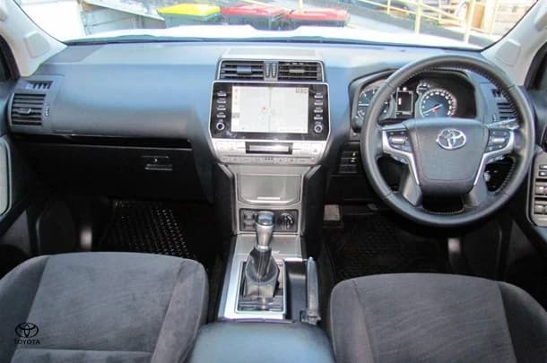 2020 Toyota Prado GXL image 15