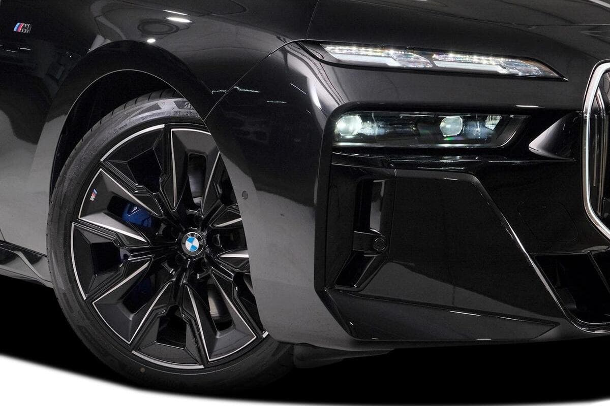 2025 BMW 7 Series 740i M Sport G70 Auto image 19