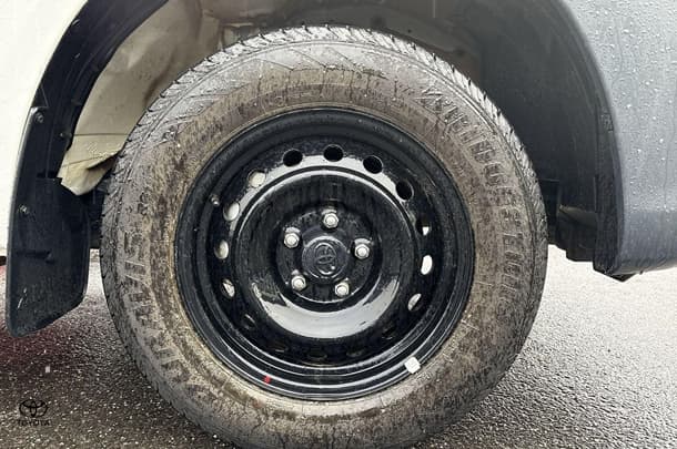 2023 Toyota HILUX Workmate image 10