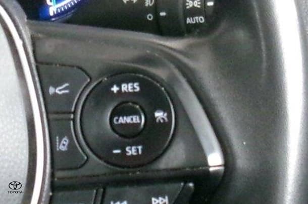 2023 Toyota RAV4 GX image 17