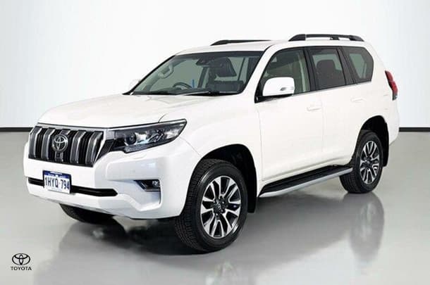 2023 Toyota Prado VX image 4