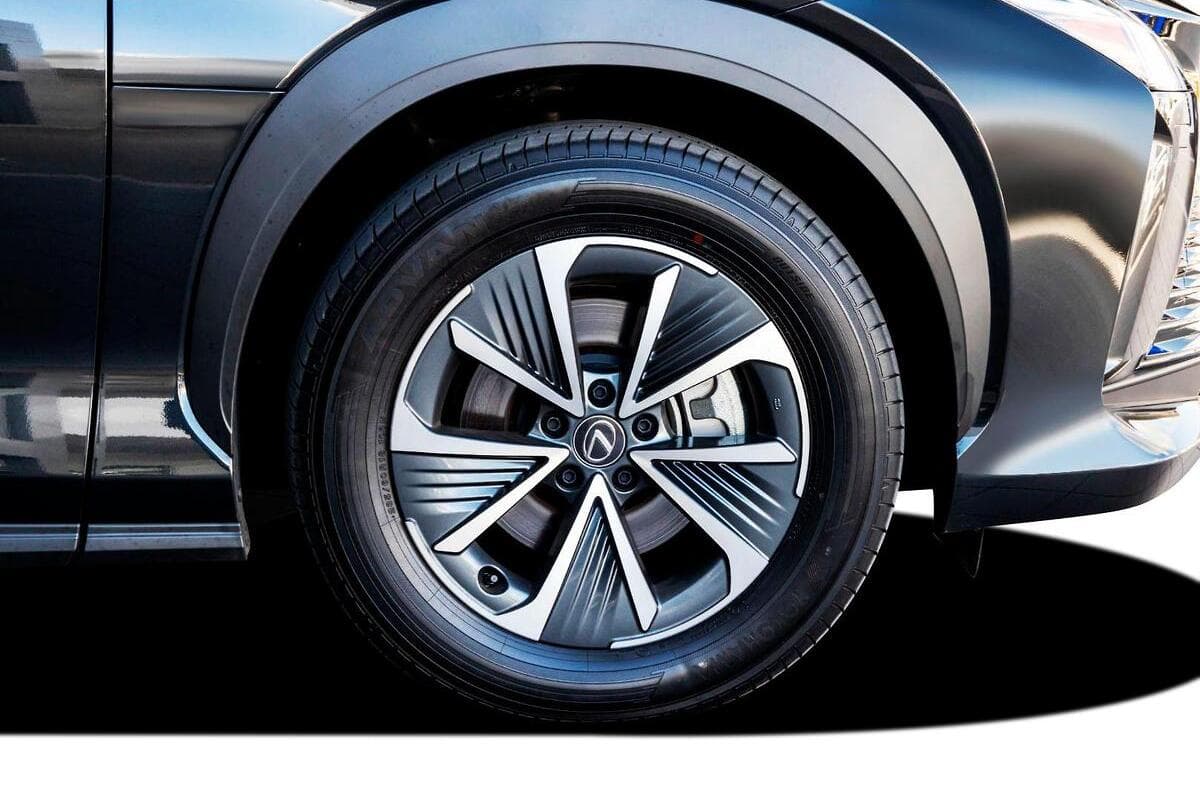 2024 Lexus RZ RZ450e Luxury Auto image 21