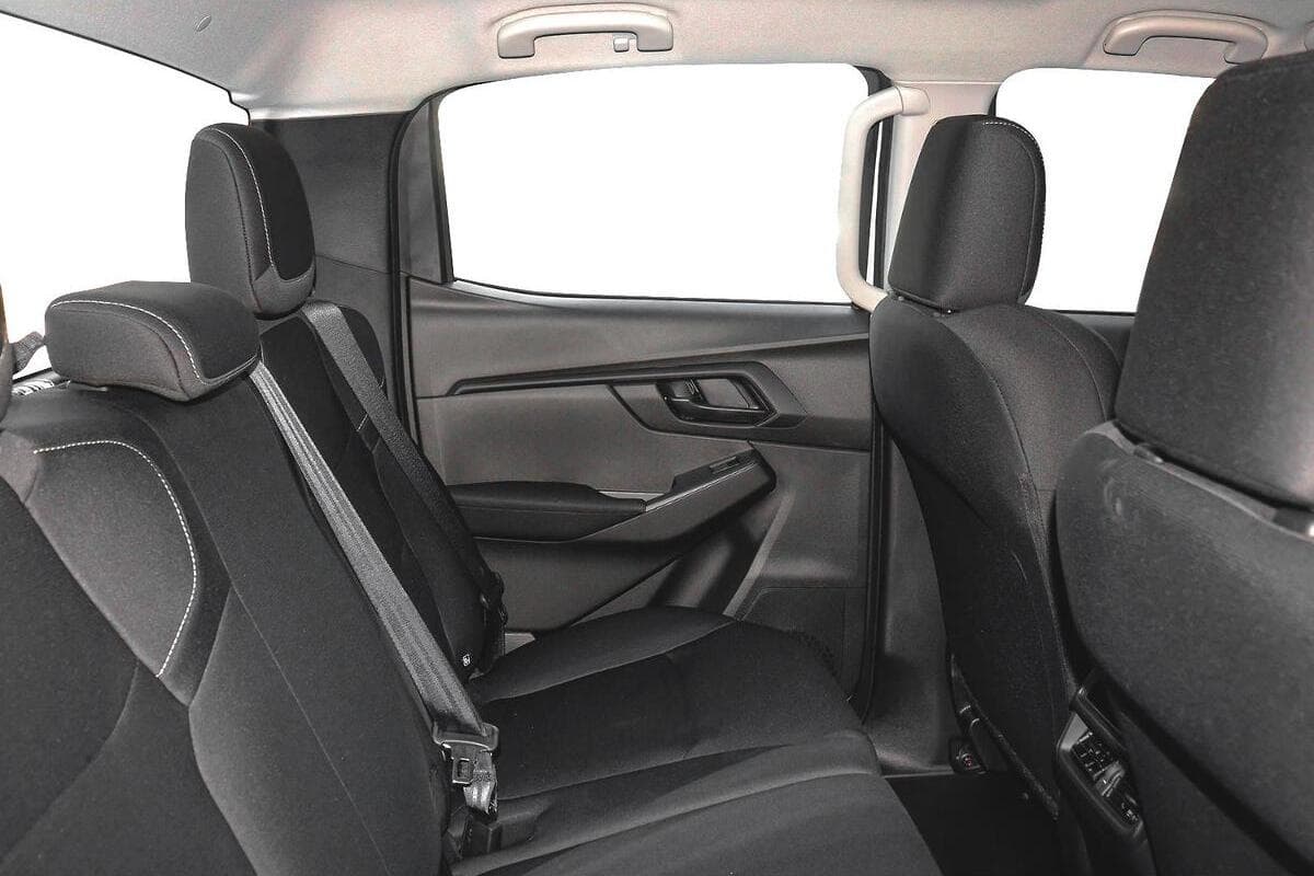 2025 Isuzu D-MAX SX High Ride Auto 4x2 MY24 image 10