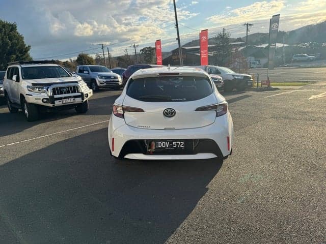 2019 Toyota Corolla Hatch Ascent Sport image 6