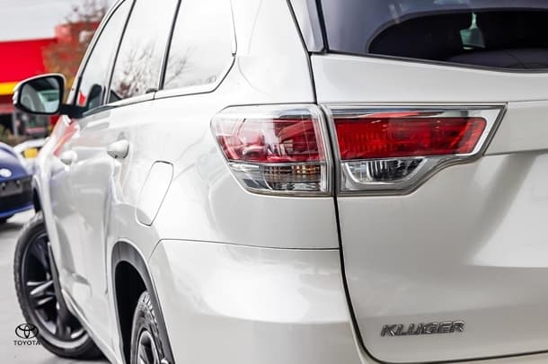 2016 Toyota KLUGER AWD GRANDE image 14