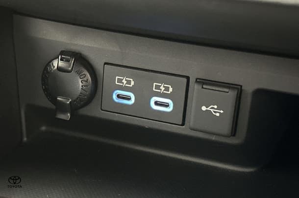 2021 Toyota Kluger AWD GRANDE image 34