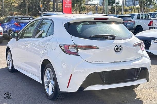 2018 Toyota Corolla Ascent Sport image 2