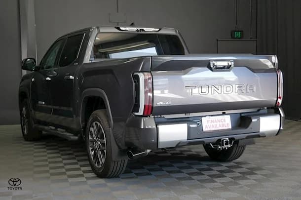 2023 Toyota Tundra Limited image 5