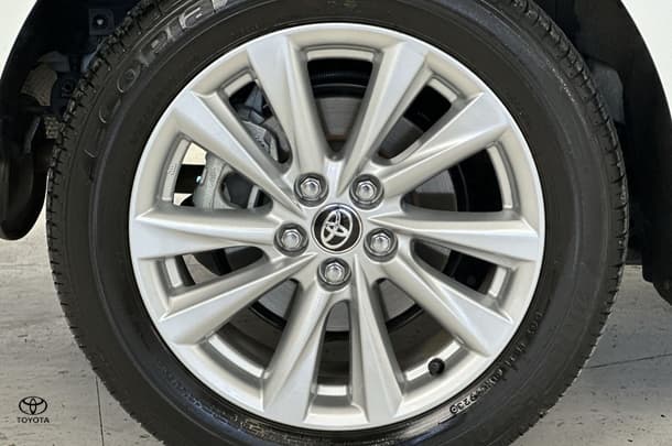 2023 Toyota Corolla Sedan Hybrid Ascent Sport image 11