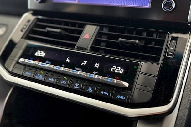 2022 Toyota Landcruiser GXL image 27