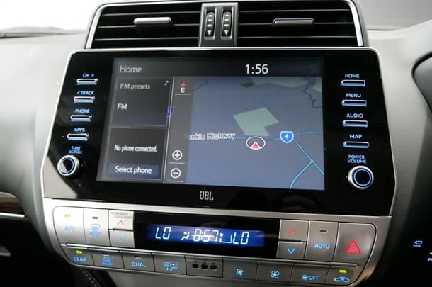 2023 Toyota Prado VX image 10