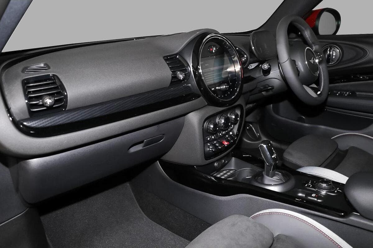 2024 MINI Clubman John Cooper Works Essential Auto ALL4 image 7