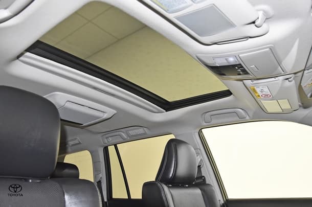 2023 Toyota Prado Kakadu image 21