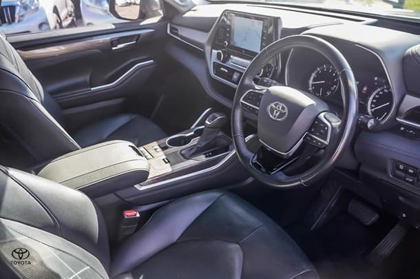2021 Toyota Kluger Grande image 6