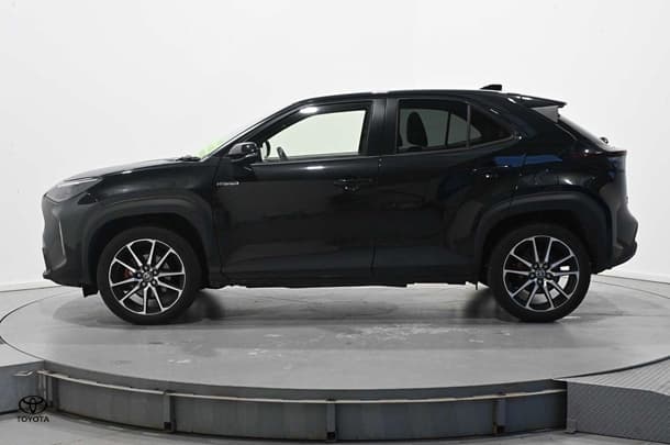 2022 Toyota Yaris Cross Hybrid GR-S image 8