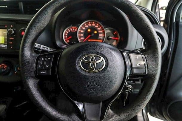 2018 Toyota YARIS Ascent image 12