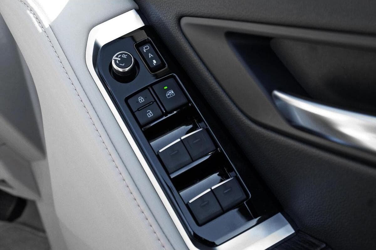 2024 Toyota Landcruiser VX Auto 4x4 image 12