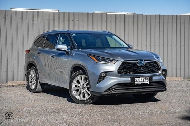 2022 Toyota KLUGER HYBRID AWD GRANDE image 31