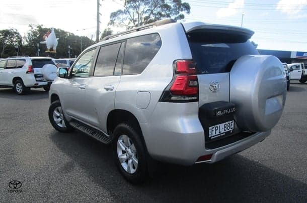 2019 Toyota Prado GXL image 5