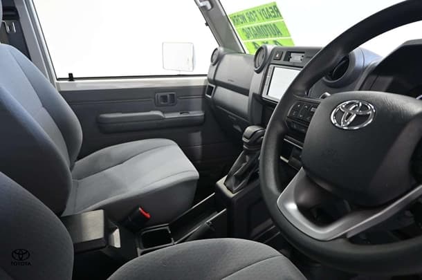 2025 Toyota LC Military GXL image 20