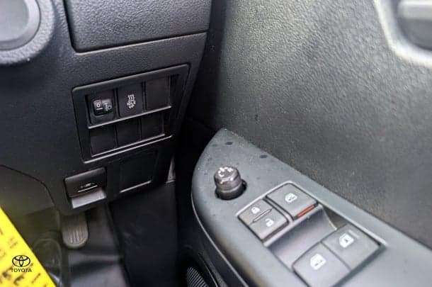 2017 Toyota Hilux Workmate image 19