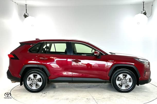 2023 Toyota Rav4 Hybrid GX-2WD image 10