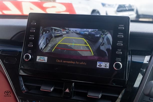 2021 Toyota Camry Hybrid SX image 14
