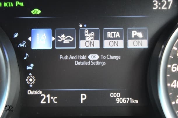 2019 Toyota Camry Hybrid SL image 36