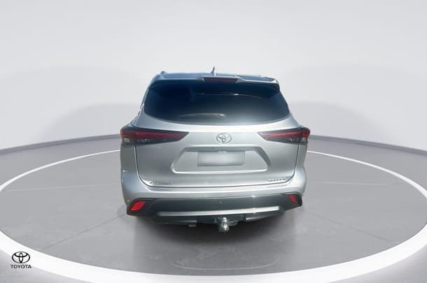 2023 Toyota Kluger 4x2 GRANDE image 7