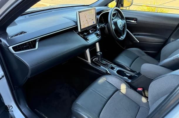 2023 Toyota Corolla Cross Hybrid GXL image 8