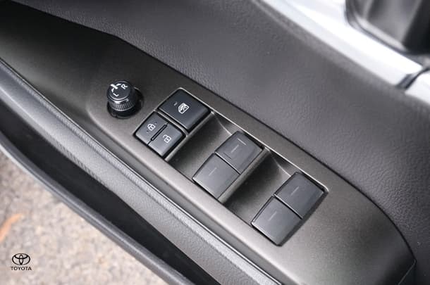 2023 Toyota Camry Hybrid Ascent image 10