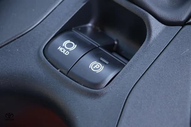 2024 Toyota Corolla Cross Hybrid GX image 20