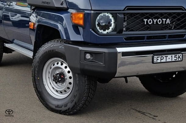 2025 Toyota LC MILITARY GXL image 6