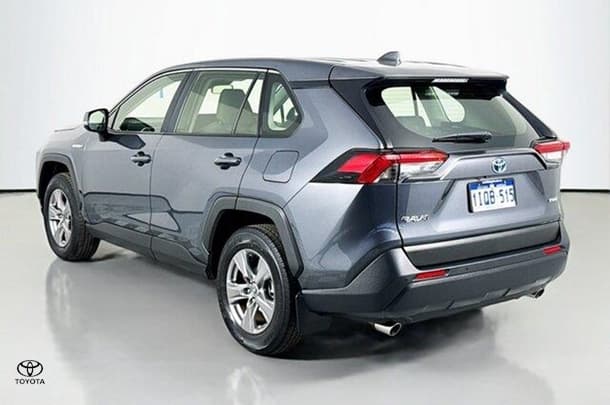 2023 Toyota Rav4 Hybrid GX image 6