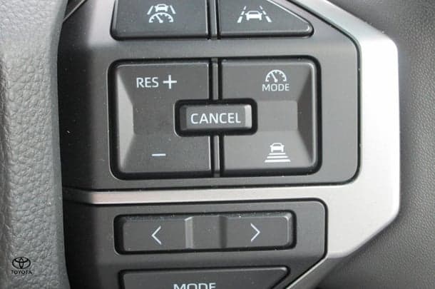 2024 Toyota Prado VX image 22