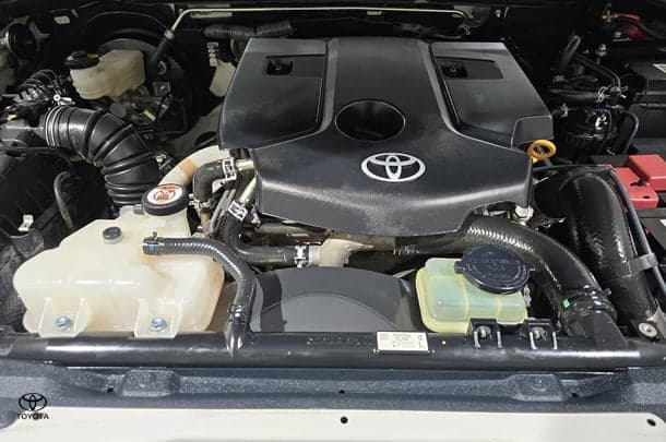 2021 Toyota Hilux SR image 10