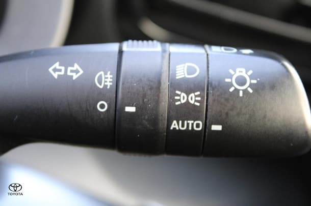 2021 Toyota Yaris Ascent Sport image 24